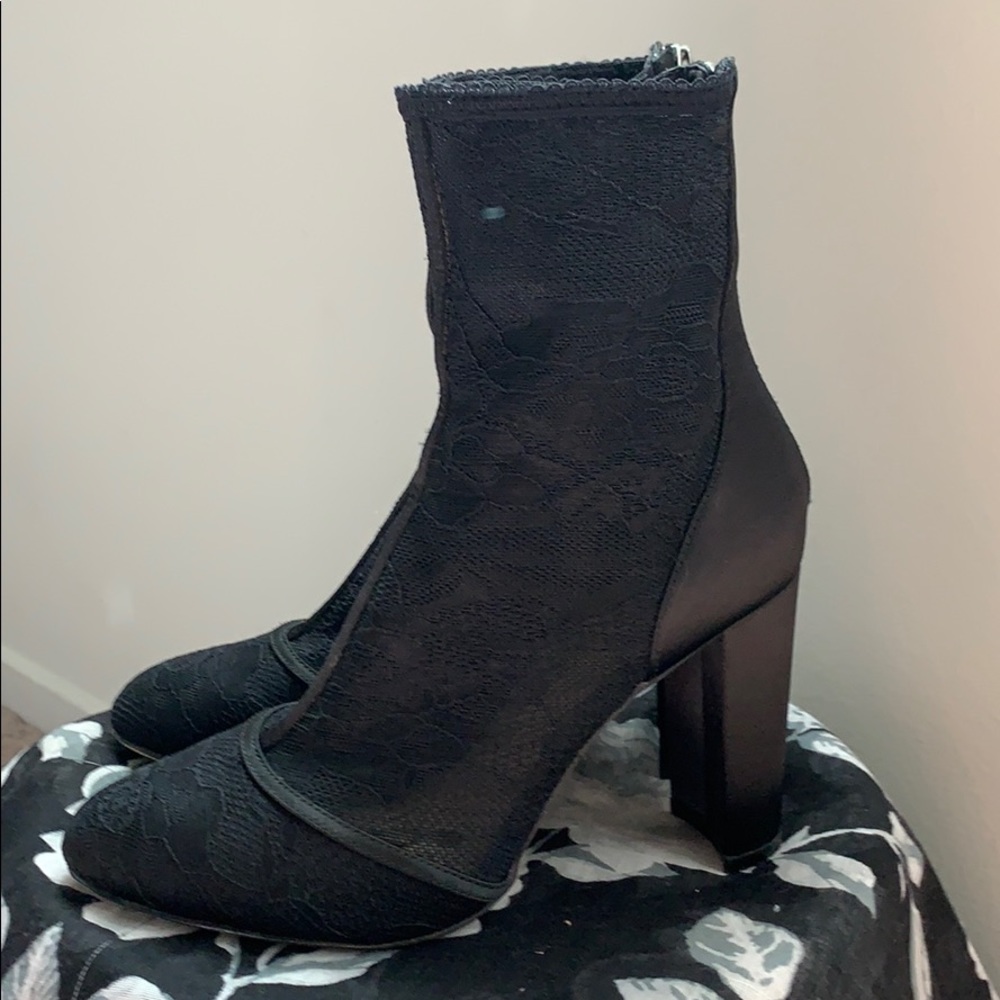 Badgley mischka zip up heels.